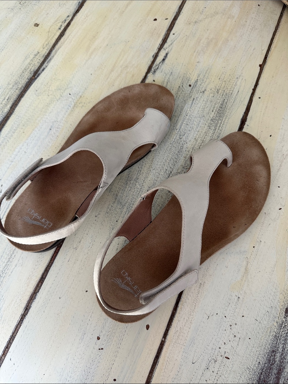 Gently Worn Dansko Sandals Women’s 42